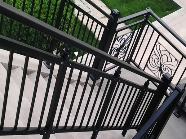 藝術(shù)鋅鋼樓梯扶手圖片4