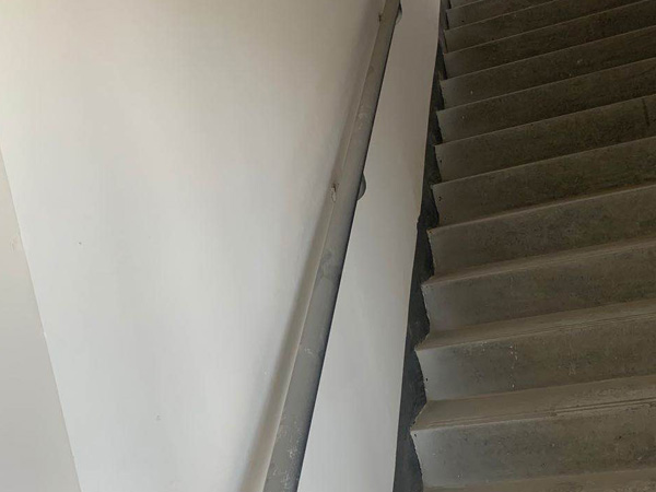 醫院靠墻樓梯扶手圖片