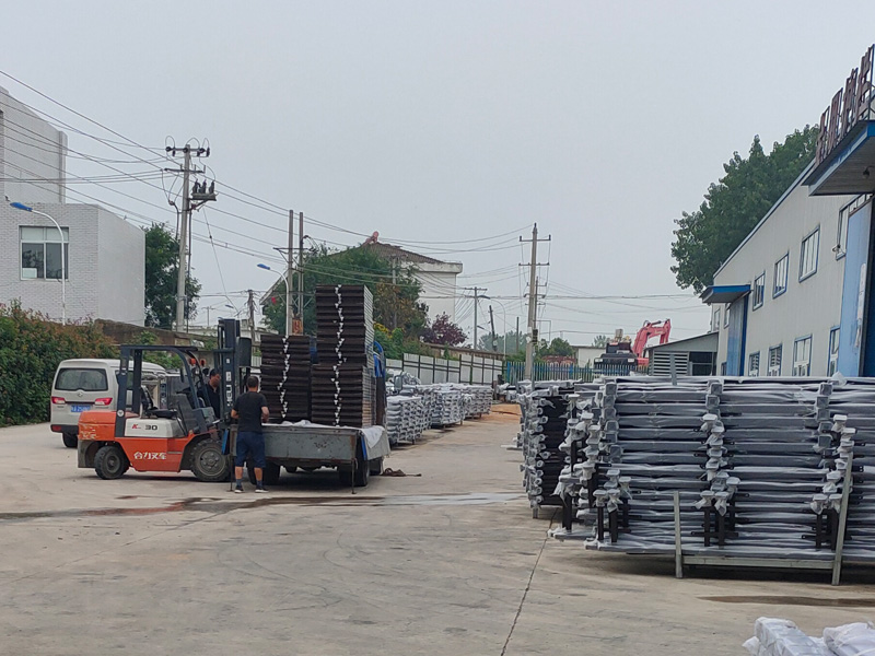 金用護(hù)欄2020年7月21日鋁合金百葉窗發(fā)貨！