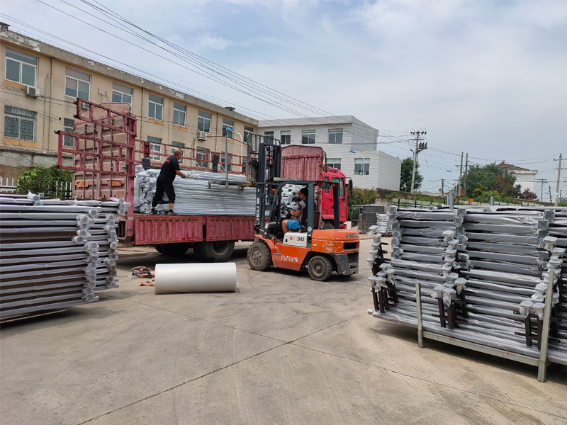 金用護欄2020年7月22日鋅鋼陽臺護欄發貨！