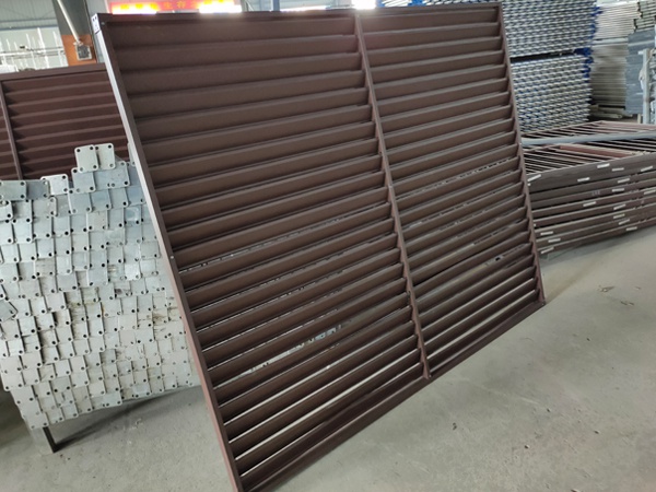 這兩種材料，做小區(qū)外墻百葉窗最適合！