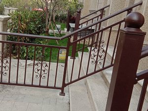 批量定制樓梯扶手，這幾種材質的樓梯扶手最值得選擇！