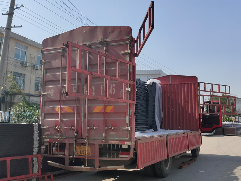 金用護欄2020年10月23日飄窗護欄發(fā)貨！