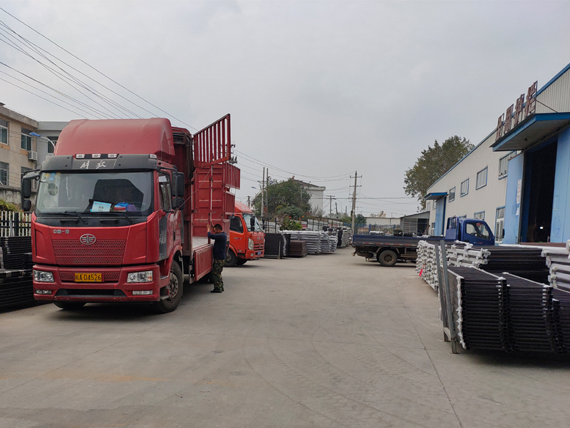 金用護(hù)欄2020年10月27日上午鋅鋼飄窗欄桿發(fā)貨！