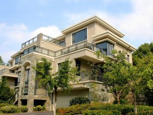 黃山鴻威東方麗景別墅樓梯扶手、陽臺玻璃護欄定制