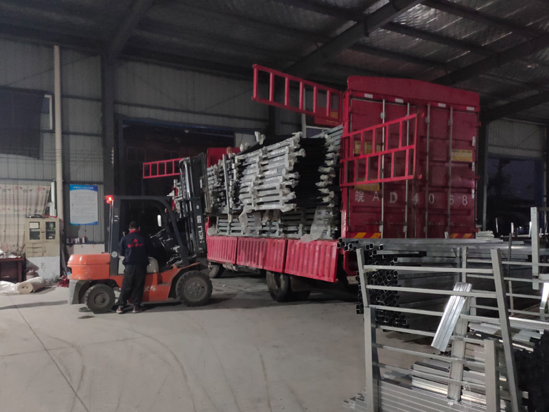 金用護(hù)欄2020年11月25日鋅鋼陽臺護(hù)欄發(fā)貨！