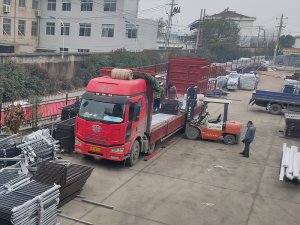 金用護欄2020年12月9日鋅鋼落地窗護欄發貨！