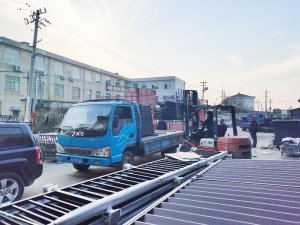 金用護欄2021年3月3日鋅鋼陽臺護欄發貨！