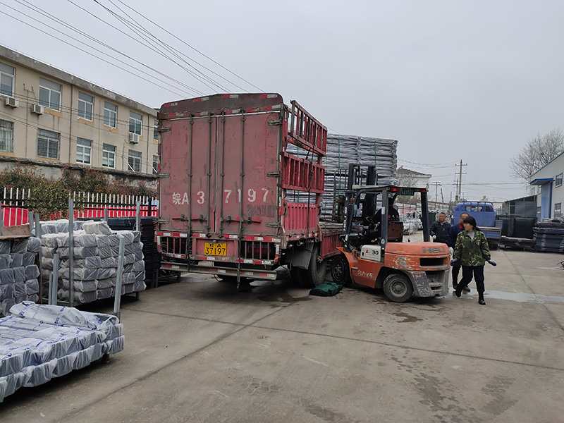 金用護欄2021年3月9日鋅鋼陽臺護欄發貨！