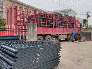 金用護欄2021年5月6日鋅鋼百葉窗發(fā)貨！