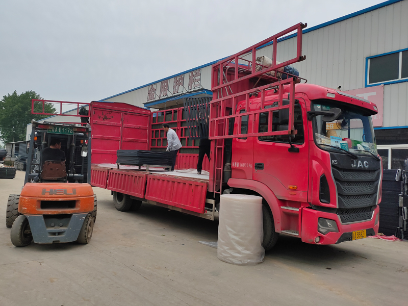 金用護(hù)欄2021年5月21日鋁合金百葉窗發(fā)貨！