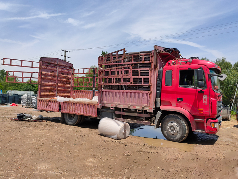 金用護欄2021年5月27日鋁合金百葉窗發(fā)貨！