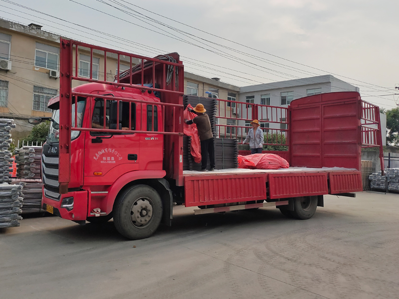 金用護欄2021年6月9日鋅鋼護窗欄桿發貨！