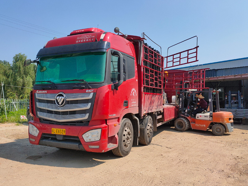 金用護(hù)欄2021年7月14日鋅鋼百葉窗發(fā)貨！