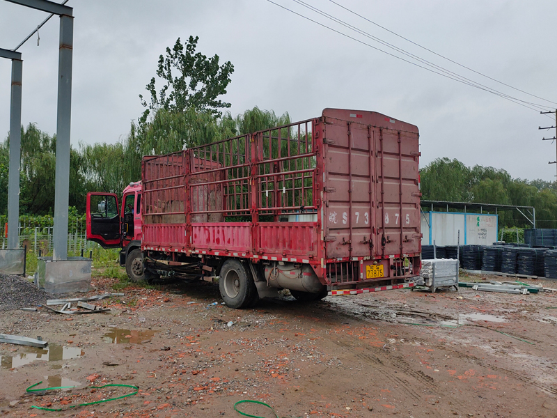 金用護(hù)欄2021年8月14日鋅鋼空調(diào)欄桿發(fā)貨！