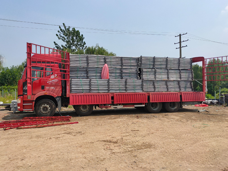 金用護欄2021年8月21日鋅鋼連廊欄桿發(fā)貨！