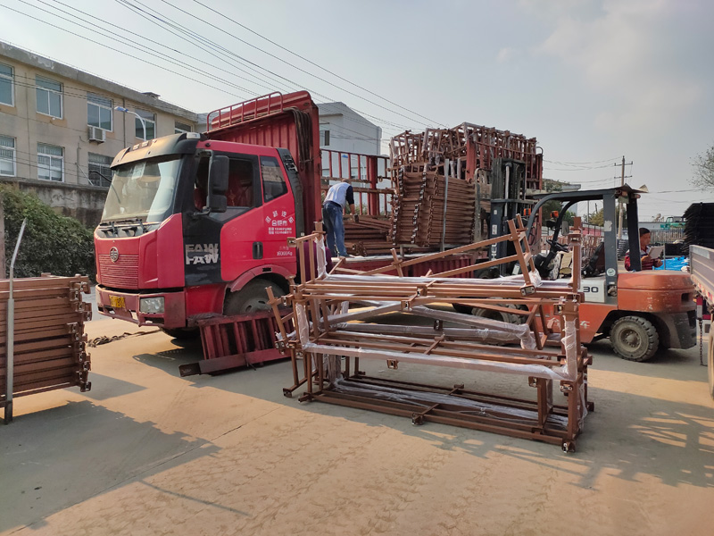 金用護欄2021年11月1日鋁合金護欄發貨！