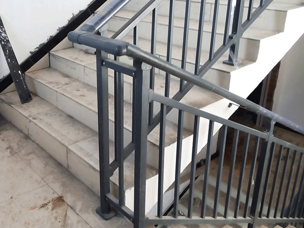 樓梯護欄多少錢一米采購最合適？