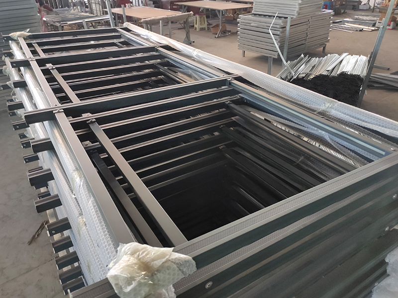 小區(qū)鋁合金護(hù)欄4