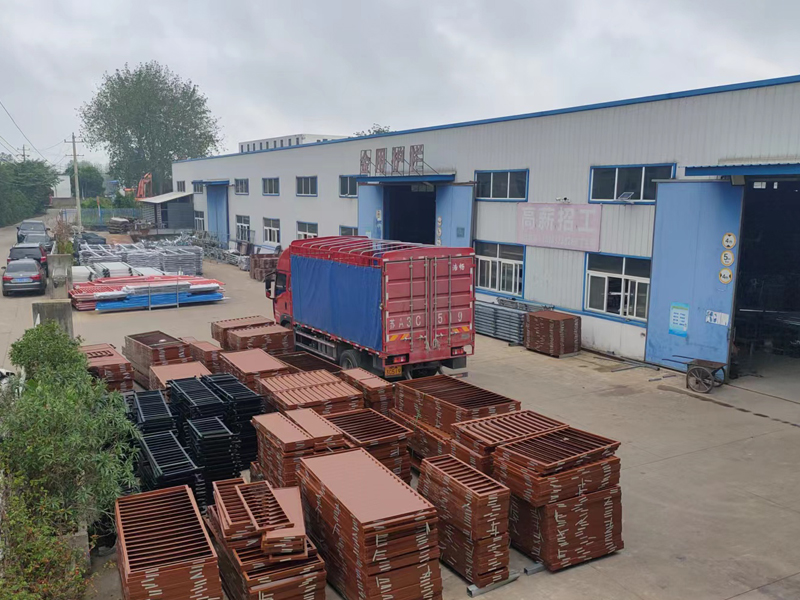 金用護欄2022年8月31日鋁合金百葉窗裝車發(fā)貨！