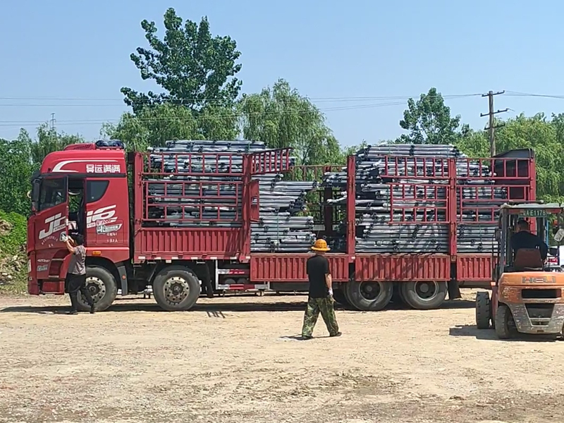 金用護欄2023年5月10日鋅鋼陽臺護欄裝車發貨！