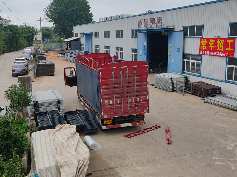 2023年5月31日鋅鋼組裝欄桿裝車發貨！