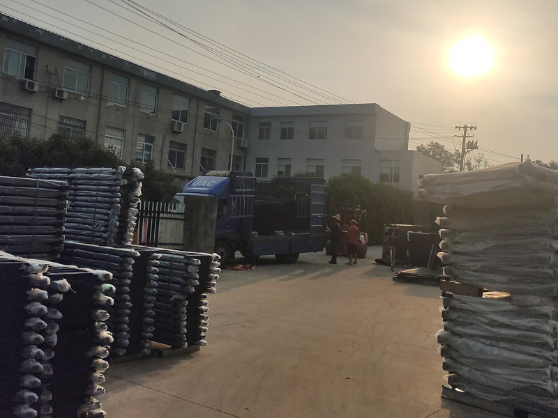 2023年6月20日鋅鋼圍墻護(hù)欄裝車(chē)發(fā)貨！