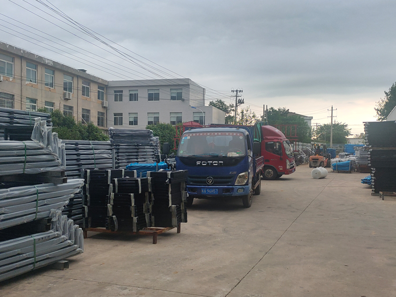 2023年7月4日鋅鋼飄窗護欄裝車發貨！