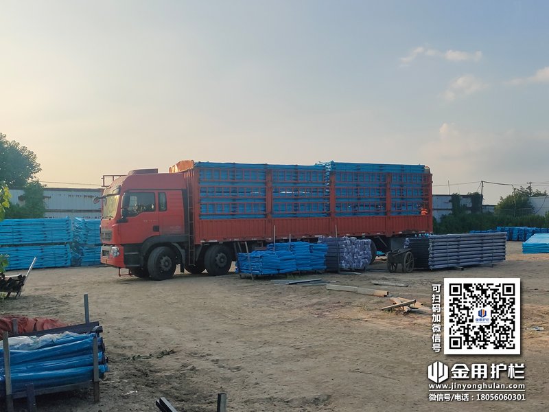 2023年8月12日鋅鋼陽臺護欄裝車發貨！