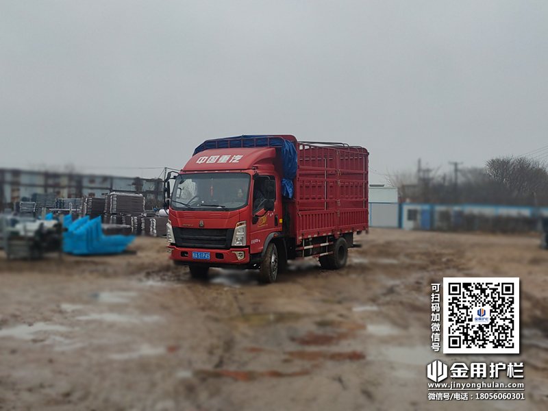 2023年12月16日鋅鋼百葉窗裝車發(fā)貨！