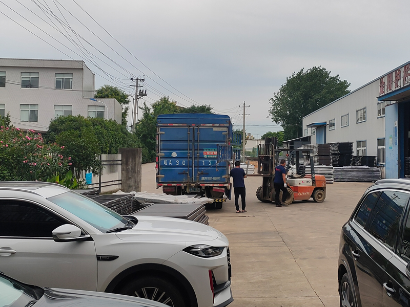 2024年7月19日鋁合金百葉窗裝車發貨！