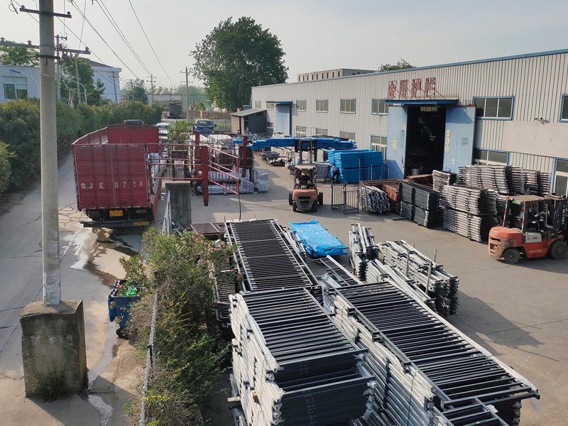 2025年5月14日鋅鋼圍墻護欄裝車發(fā)貨！