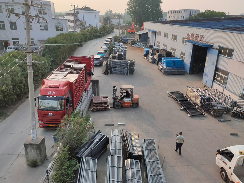 2025年6月5日鋁合金百葉窗裝車(chē)發(fā)貨！