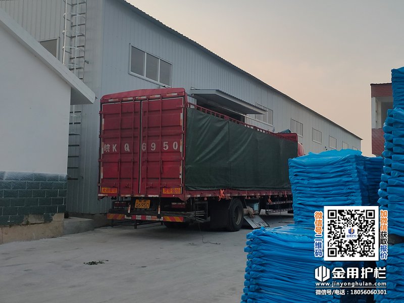 2025年7月14日鋅鋼陽臺護(hù)欄裝車發(fā)貨！