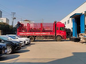 2025年11月19日鋅鋼百葉窗裝車發貨！